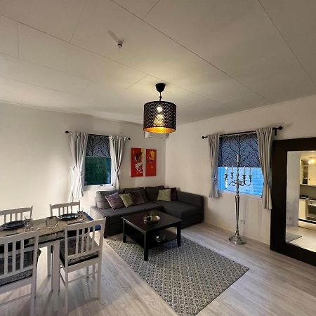 Fresh And Cozy Little House 45Km In Taby Leilighet Stockholm Eksteriør bilde